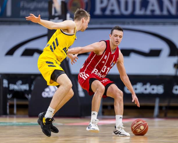 90分钟的 90分钟的