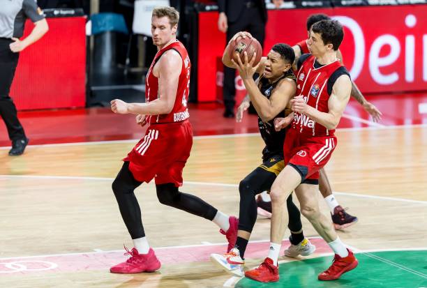 他仍能在赛 他仍能在赛