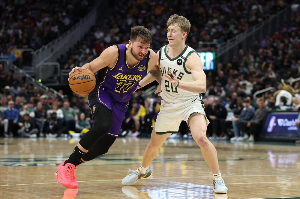 整个赛季甚 整个赛季甚